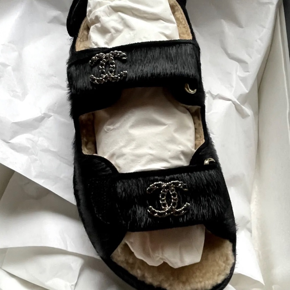 CHANEL PONYHAIR DAD SANDALS 35 Brand New Collectors Item! - Picture 8 of 10